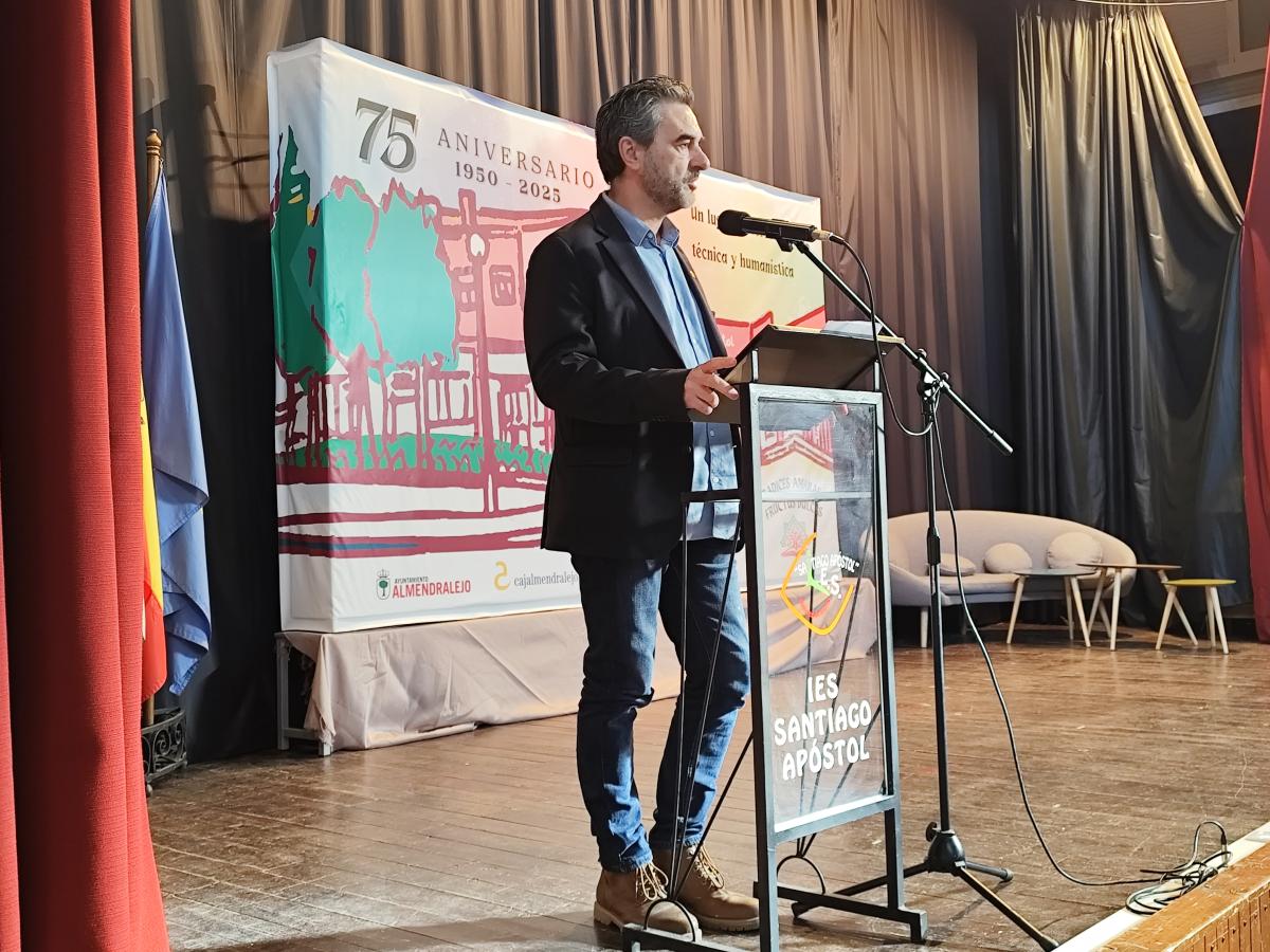 El Santiago Apóstol inicia los actos de celebración de su 75 aniversario