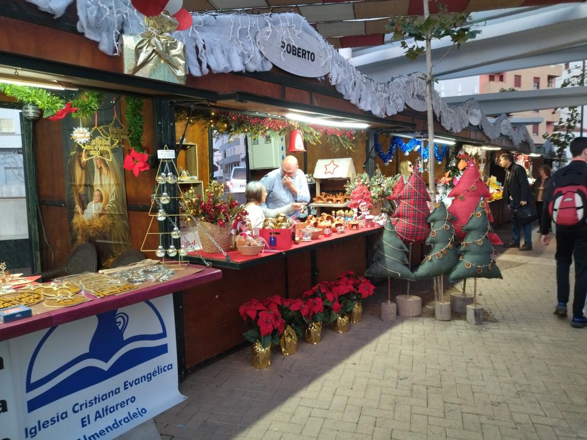 El mercado navideño contará con doce casetas de empresas locales