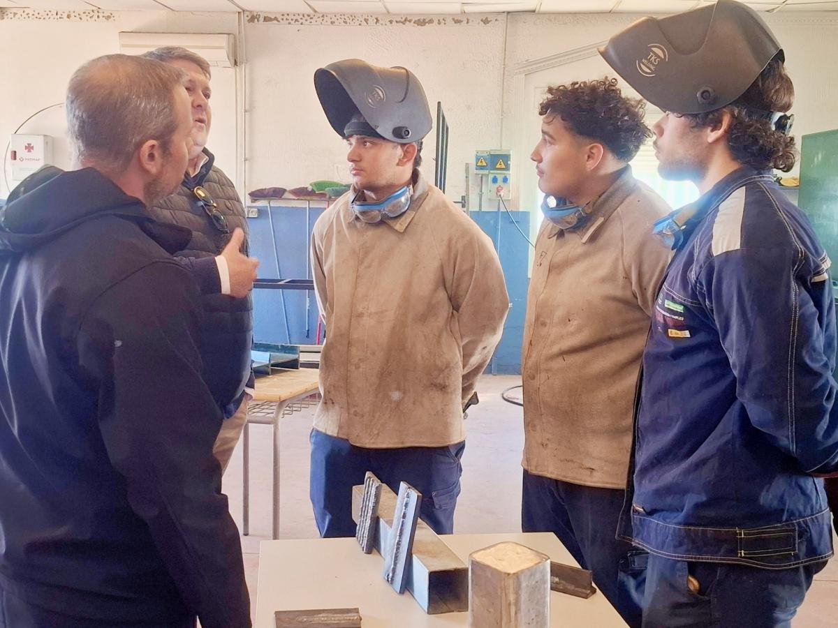 Los alumnos de la escuela profesional muestran su trabajo en unas jornadas