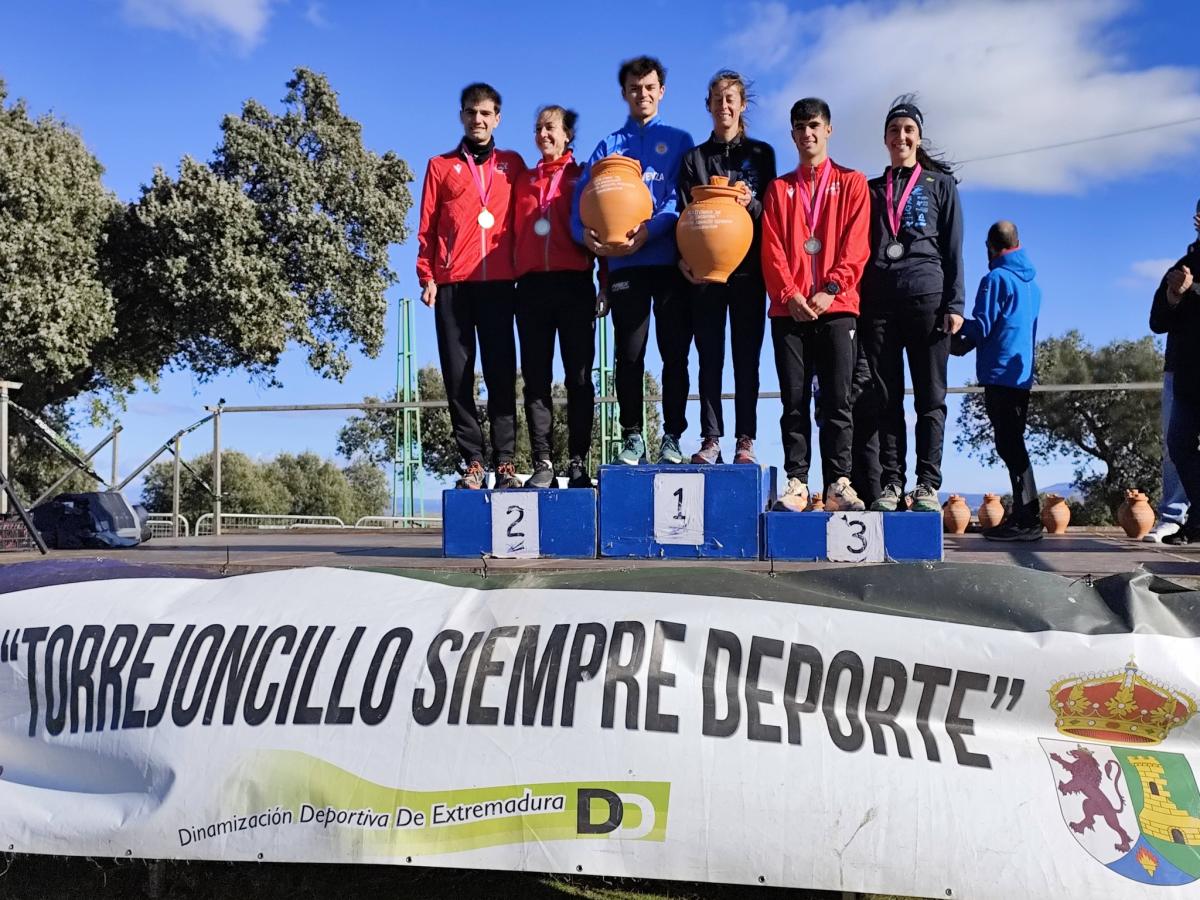 El Club Atletismo Almendralejo consigue varios pódiums en la última prueba de la Liga Extremeña de Campo a Través en la Dehesa Boyal