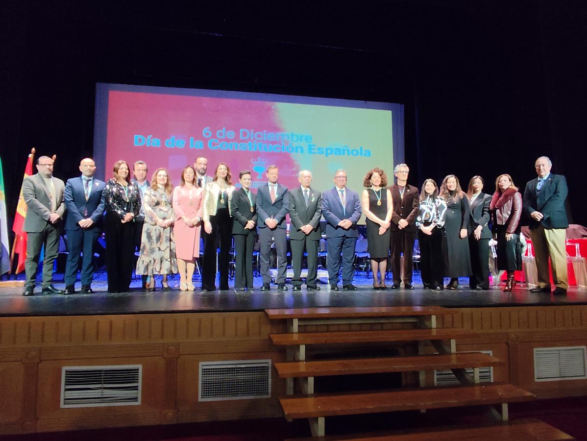 El alcalde aboga por el “reconocimiento mutuo” en el día de la Constitución