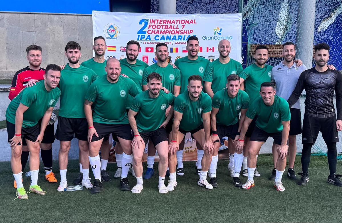 La Policía Local participa en un torneo internacional de fútbol 7 en Maspalomas