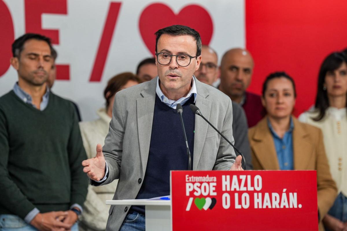 Gallardo anuncia su dimisión como secretario general del PSOE de Extremadura