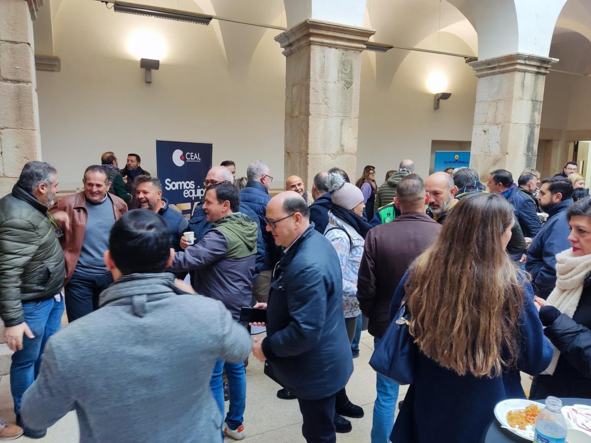 Ceal reunirá a los empresarios en Nochevieja con sus tradicionales migas