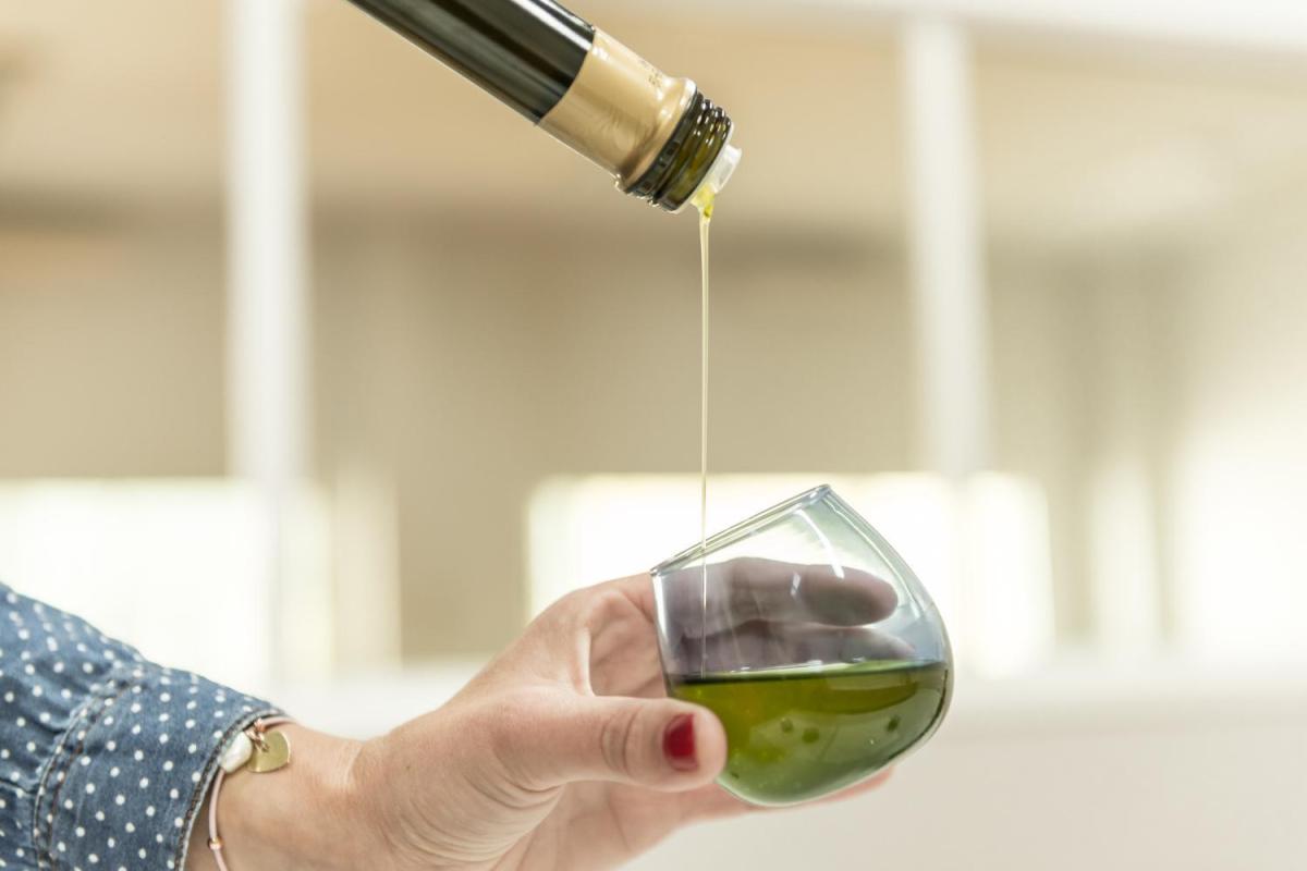 24 empresas y 34 marcas participan en la Cata-Concurso de Aceites de Oliva Virgen Extra