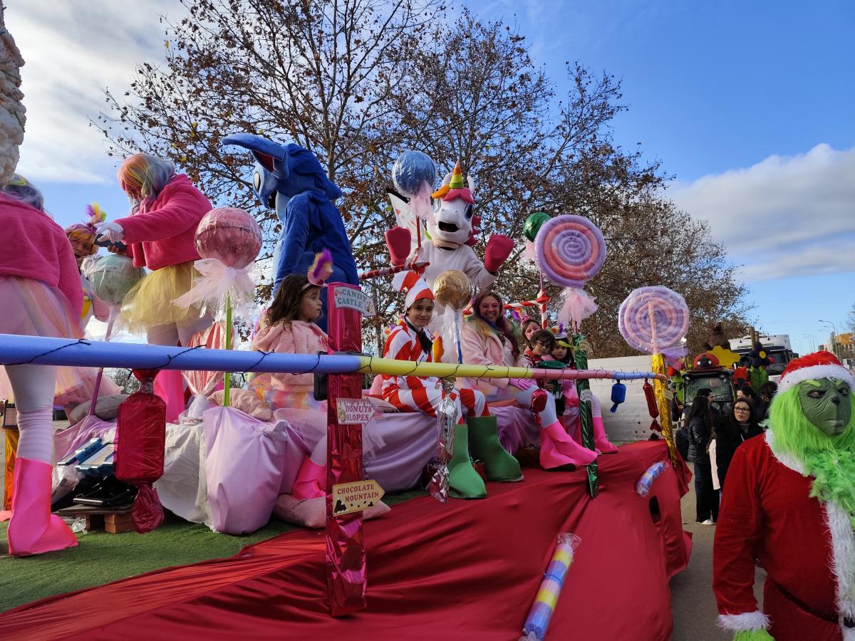 ‘La Fábrica de chocolate’ se lleva el premio a la mejor carroza de la cabalgata