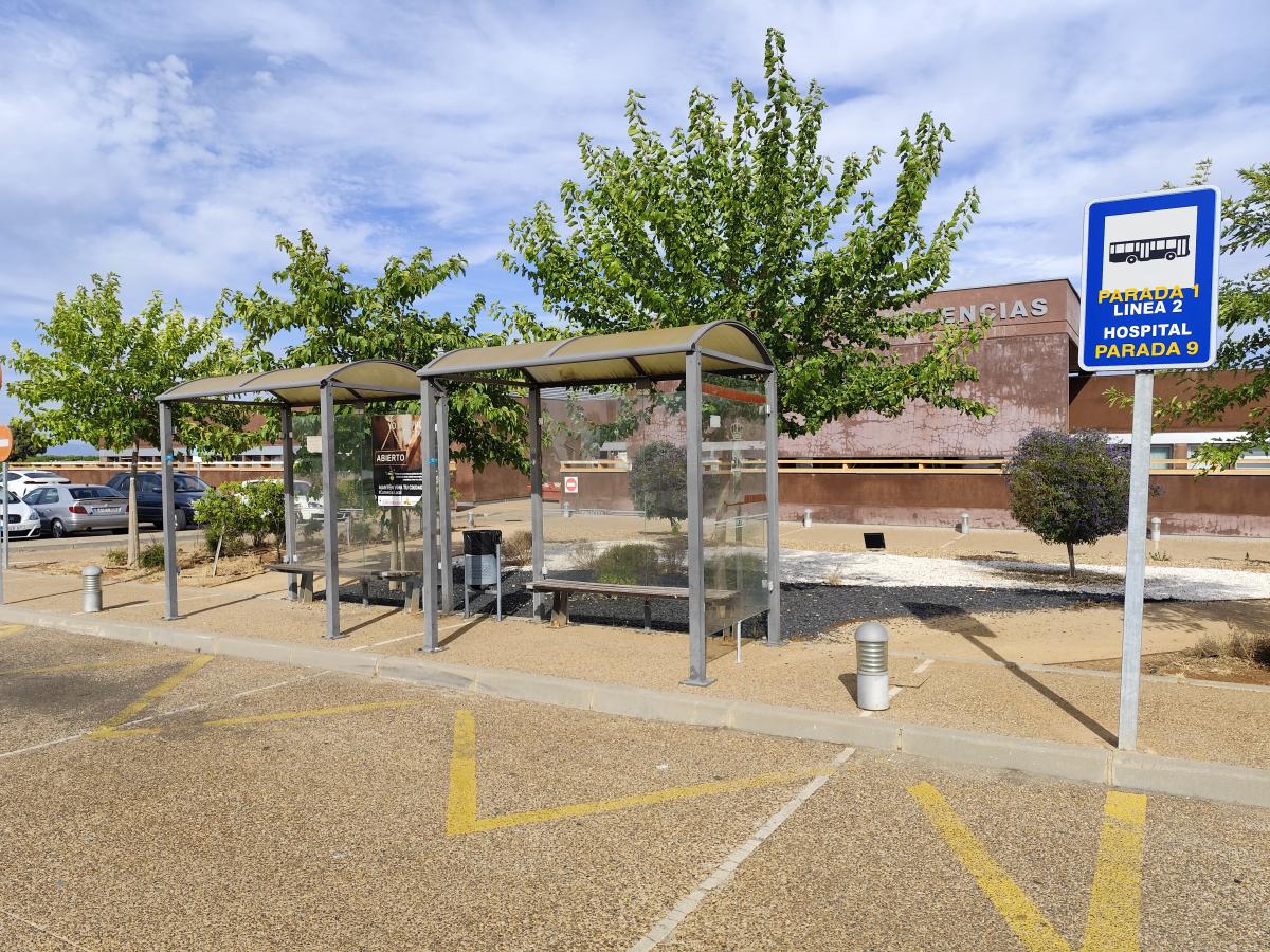 Los próximos presupuestos incluirán una partida para mejorar las paradas del bus urbano