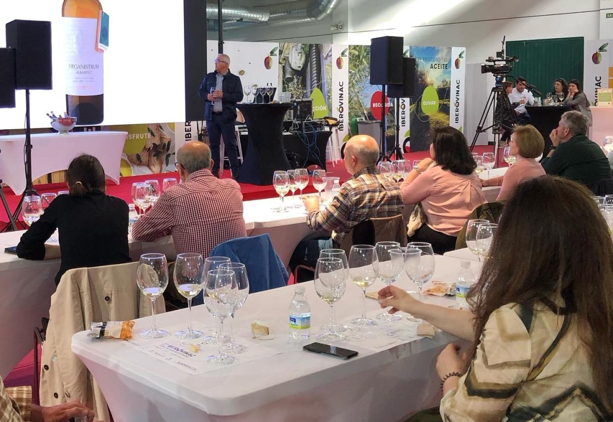 Catas, charlas y showcooking dan forma a la programación de Vinac 2026