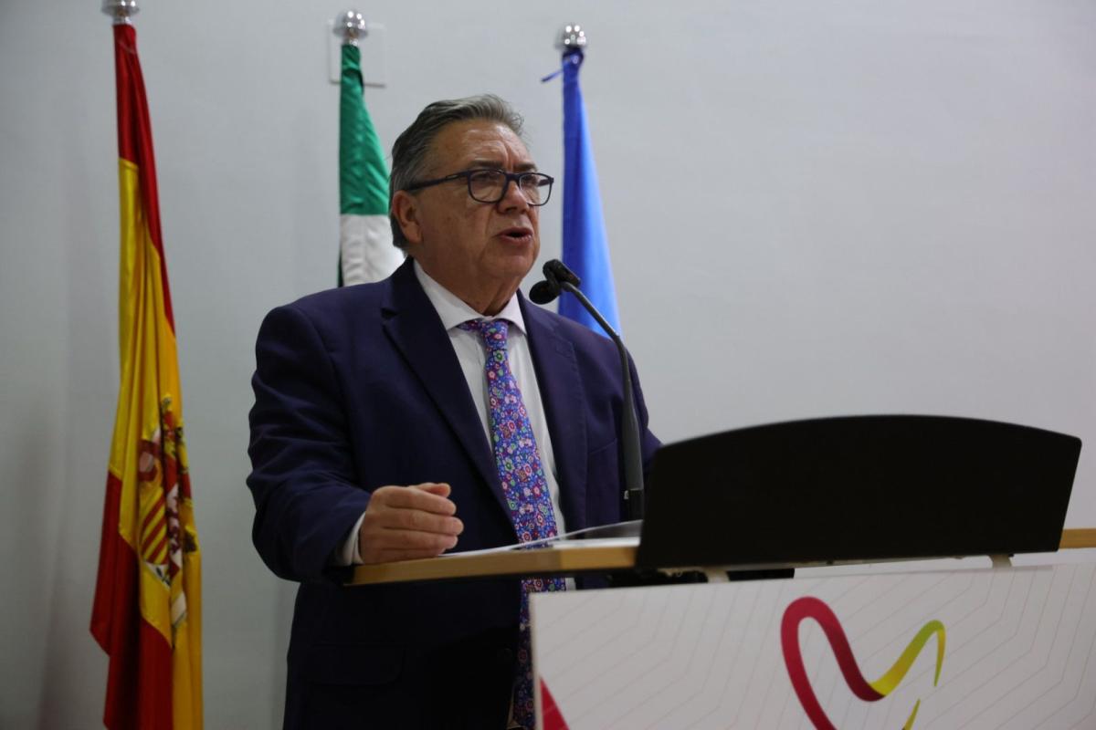 Inaugurado Vinac como referente del vino y la aceituna en Extremadura