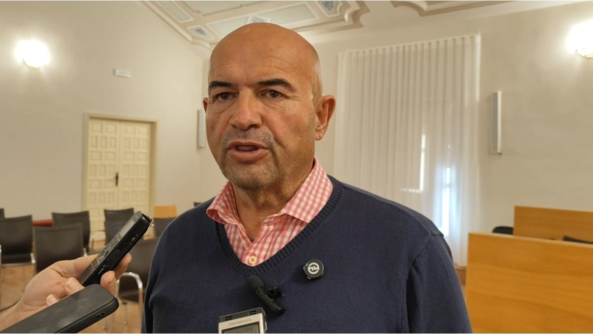 Guillermo Plano se pronuncia sobre la renuncia de sus excompañeros del grupo municipal Vox