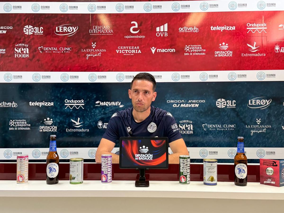 El Extremadura visita al Xerez sin mirar más allá del domingo