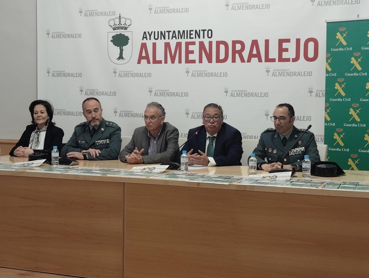 Almendralejo celebra el centenario de su cuartel de la Guardia Civil con un amplio programa de actos