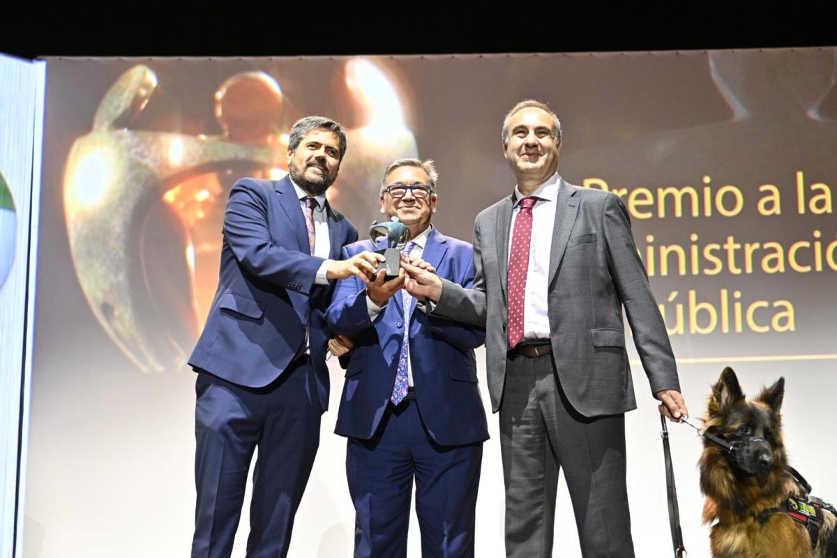 El Ayuntamiento de Almendralejo recoge el premio solidario ONCE Extremadura