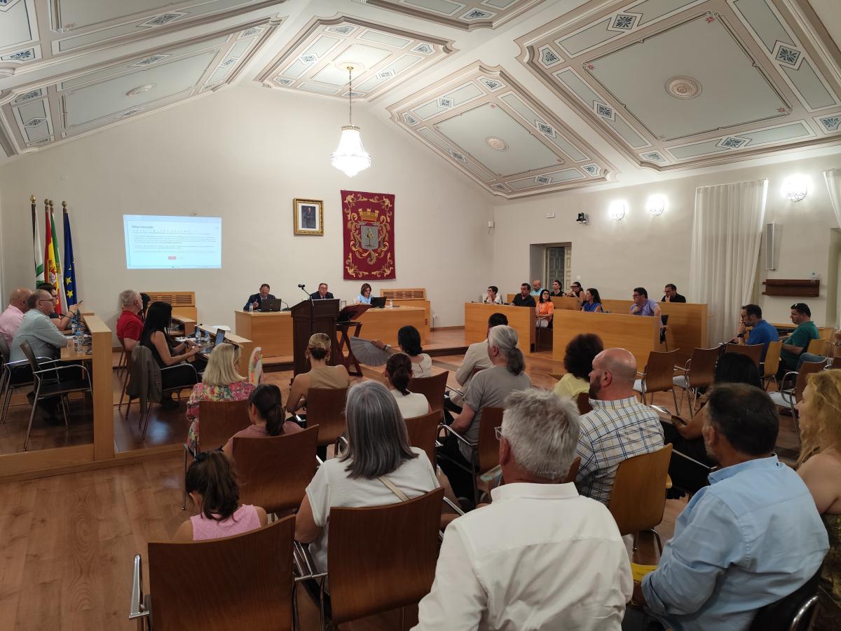 El Pleno aprueba la cesión de una parcela para la construcción de viviendas protegidas