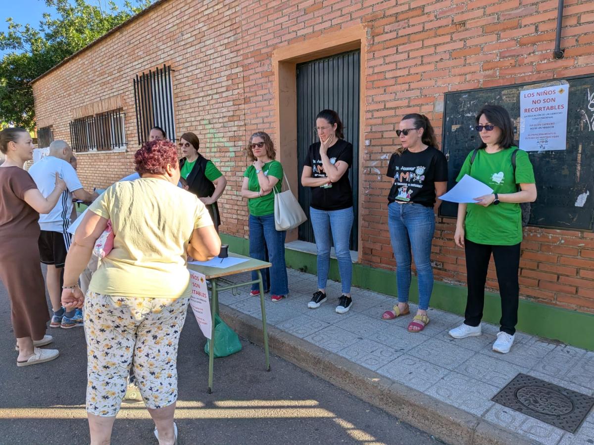 La AMPA del Montero de Espinosa denuncia la supresión de media plaza de maestro