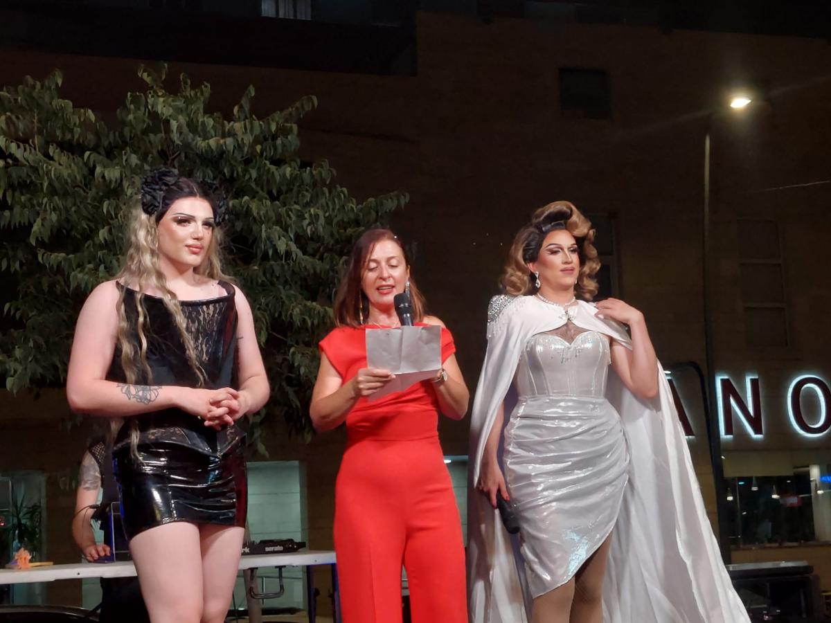 Franela, Stella Stars, Diana Dardos y Jeneva Gina fueron las protagonistas del Día del Orgullo con fiesta final en la Plaza de Extremadura