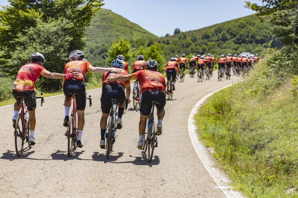 La Ruta del Vino y Cava Ribera del Guadiana se sube a la bicicleta en la 7º Vuelta a España RVE Fénix impulsada por el Movimiento Ultreya