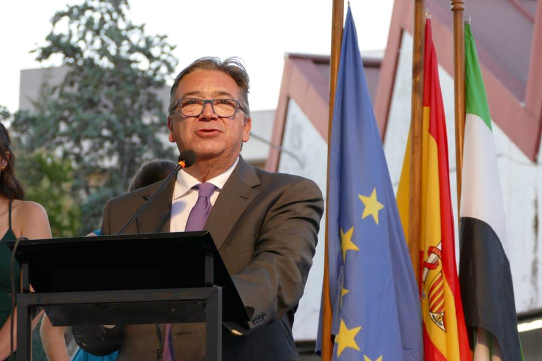 El presidente de la FEMPEX muestra su apoyo al alcalde de Almendralejo y a la concejala de Badajoz, insultados en un pleno y redes sociales
