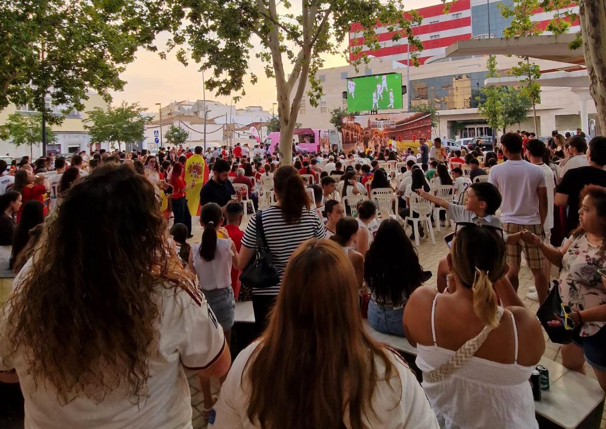 La pantalla para ver el fútbol también estará disponible para otro partido más