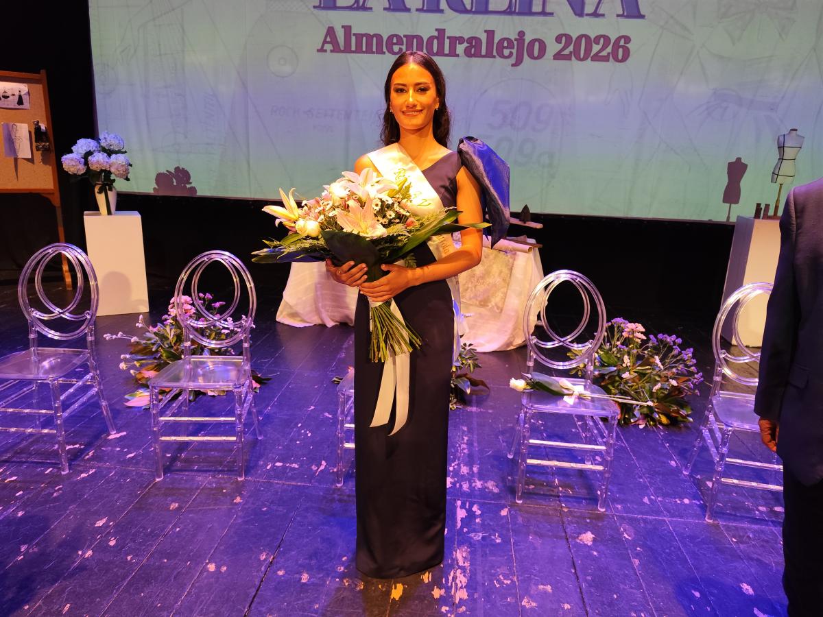 Elena Sánchez Beltrán, de la barriada de La Farola, elegida reina de las fiestas