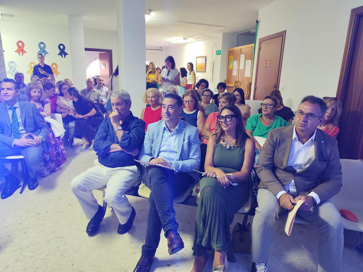 La implantación de la AECC en Almendralejo incrementa los recursos para pacientes