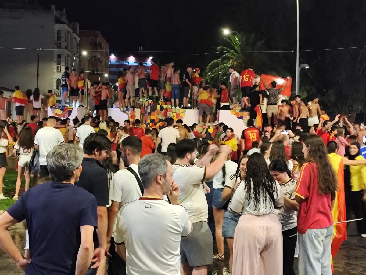 Almendralejo sale a la calle para celebrar la Copa del Mundo