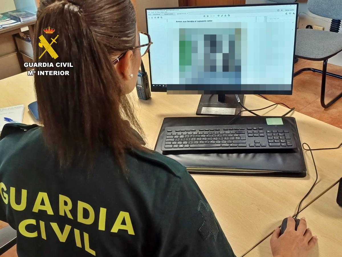 Investigadas en Aceuchal tres personas por el hurto de casi dos toneladas de ajos morados 