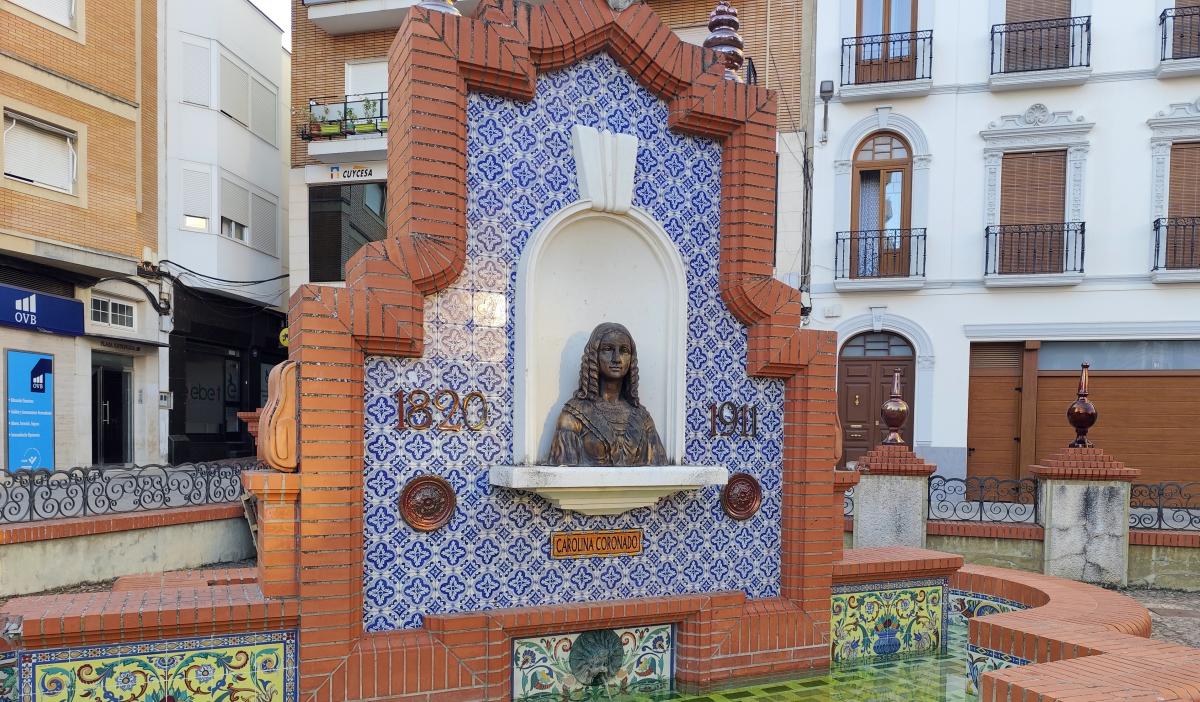 El Ayuntamiento instalará estatuas de Carolina Coronado y José de Espronceda