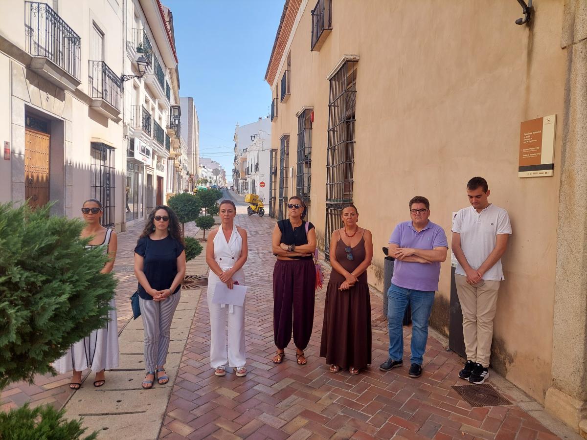 Nuevo minuto de silencio como repulsa y muestra de respeto hacia las víctimas de violencia de género