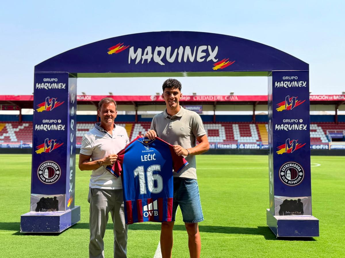 Luka Lecic un montenegrino de 21 años llega al CD Extremadura para reforzar el mediocentro
