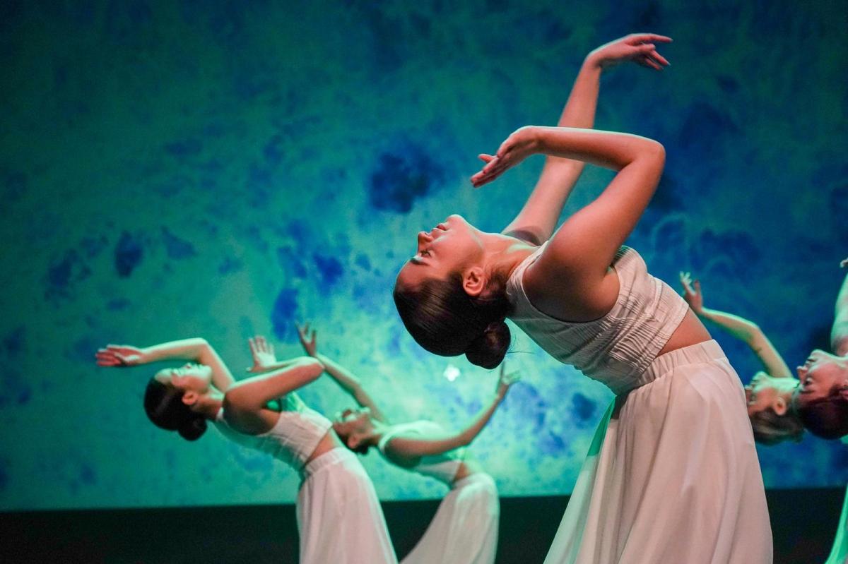 La Escuela de Ballet de Almendralejo ofrece un curso gratuito de danza para acercar el baile a los nuevos aficionados