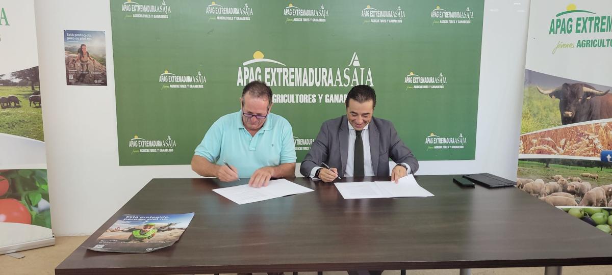 APAG Extremadura Asaja y la AECC firman un convenio para acercar la prevención al sector agrario