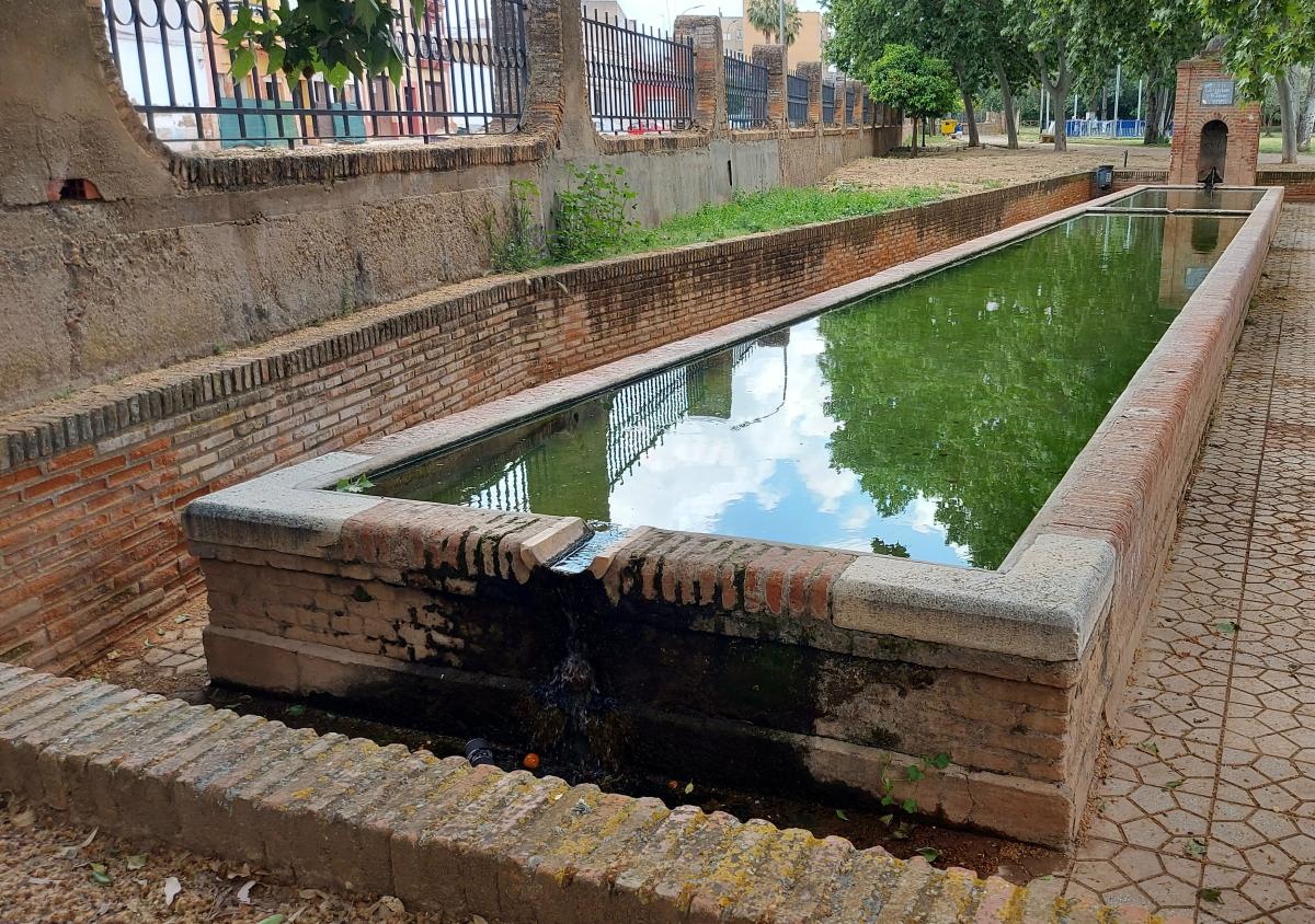 Adenex alerta sobre el “uso indebido” del pilar del parque de las Mercedes
