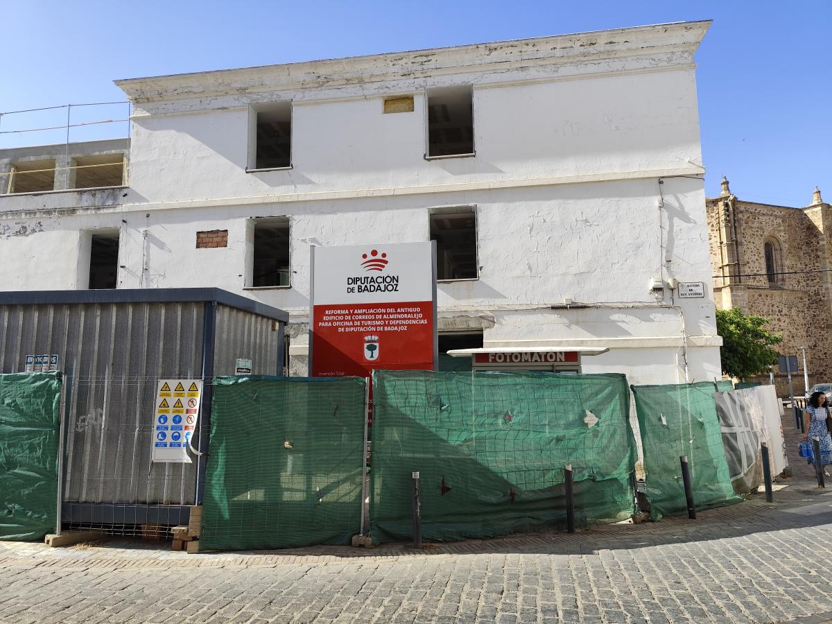La adjudicataria de las obras del antiguo Correos cederá las actuaciones a otra empresa