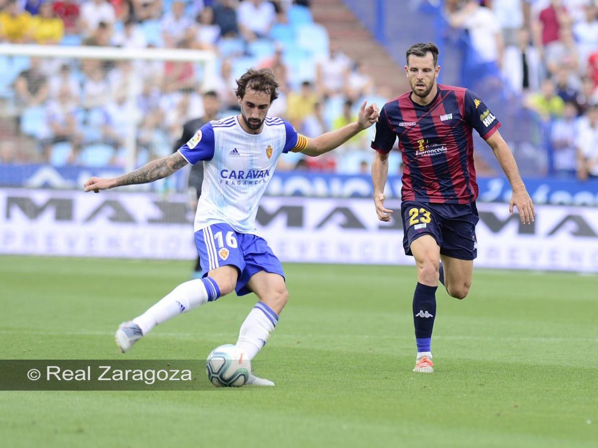 El Zaragoza se impone en La Romareda ante un Extremadura con ocasiones