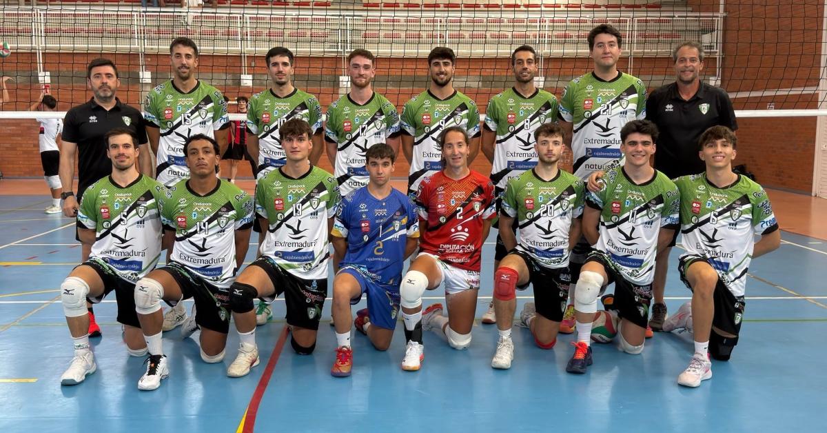 El CV Almendralejo inicia temporada este sábado con la permanencia como objetivo