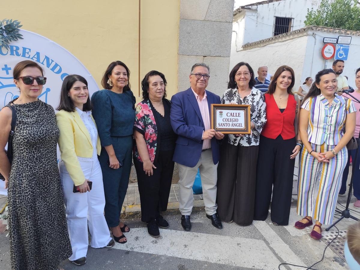 El colegio Santo Ángel ya da nombre a una calle en la ciudad