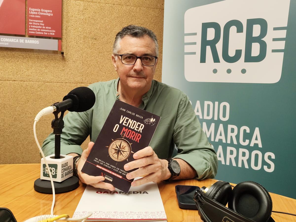 Juan Carlos Navia publica ‘Vender o morir’ con contenido basado en experiencias reales 