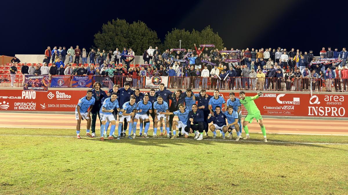 El Extremadura pasa de ronda tras remontar ante el Don Benito en Copa del Rey