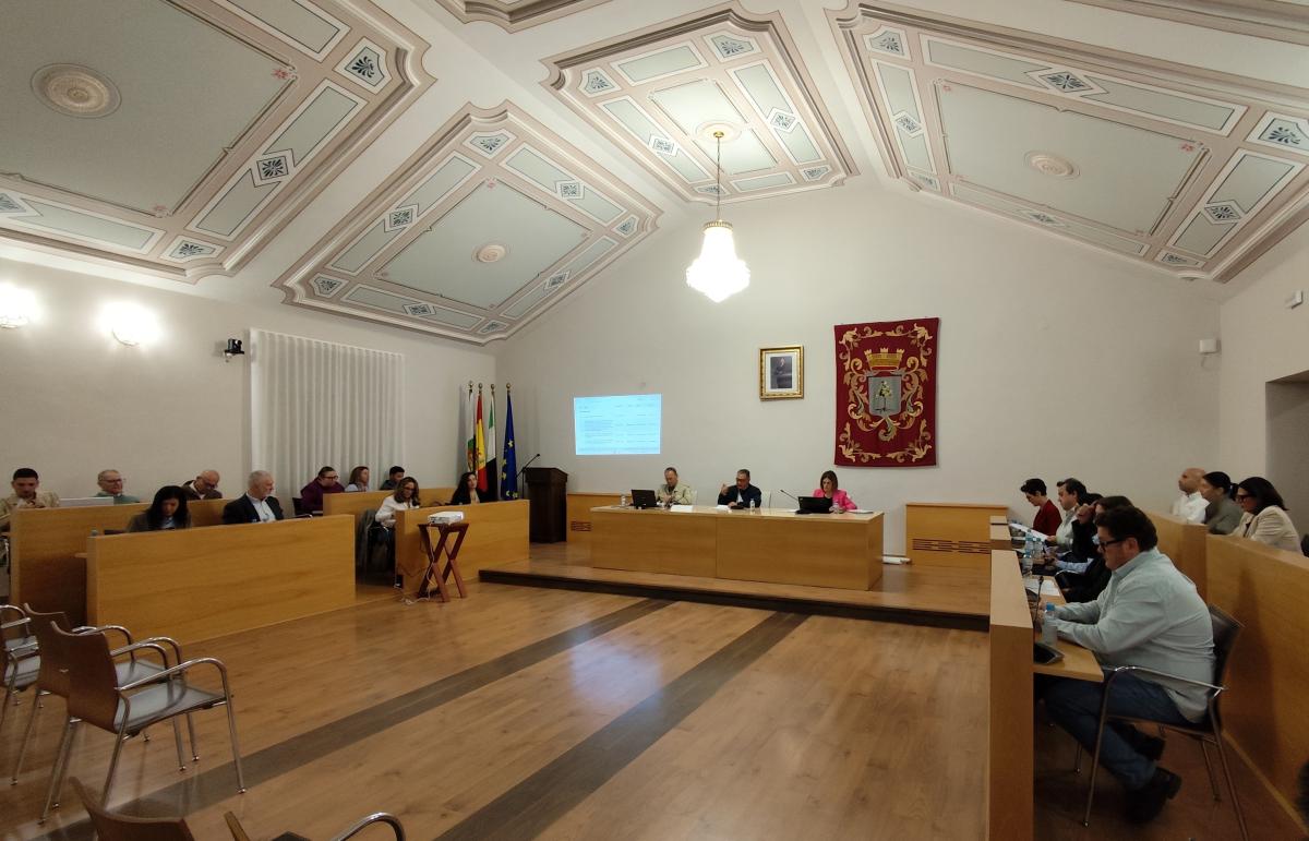 Aprobado el paso previo a licitación de la limpieza viaria con voto favorable de PSOE y Vox