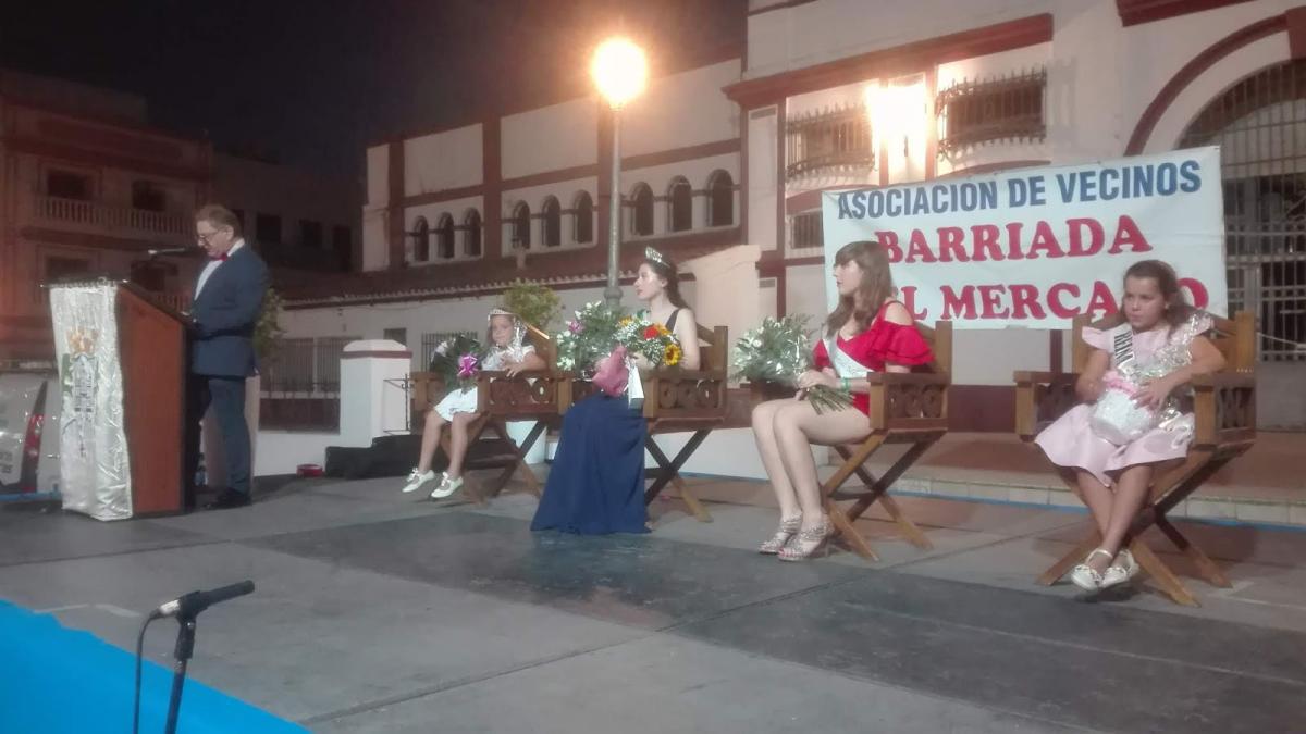 María Mogollo es elegida reina de la barriada de la Plaza del Mercado