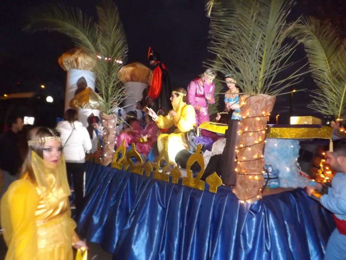 Los Reyes Magos llegan a Almendralejo para recoger las cartas de los niños