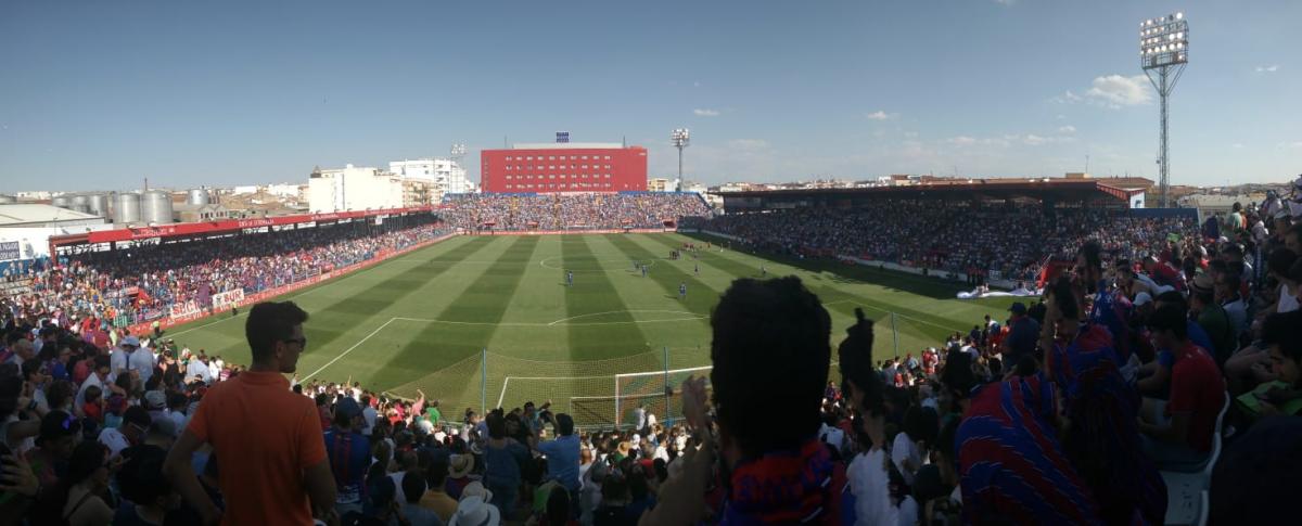 El Extremadura UD golpea primero en la última eliminatoria del ascenso a Segunda División A con el gol de Pardo