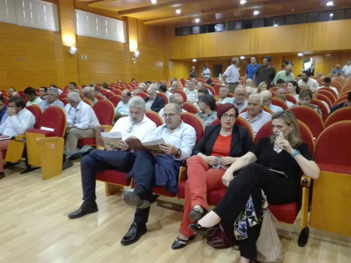 La Junta de Extremadura pedirá las mismas condiciones para el regadío al nuevo gobierno de Pedro Sánchez