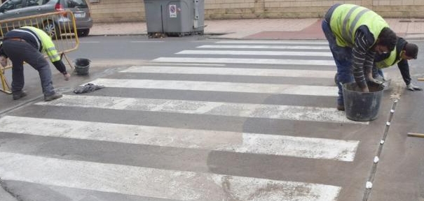 Pasos de peatones de la Ciudad Verde contarán con iluminación especial por primera vez en Almendralejo