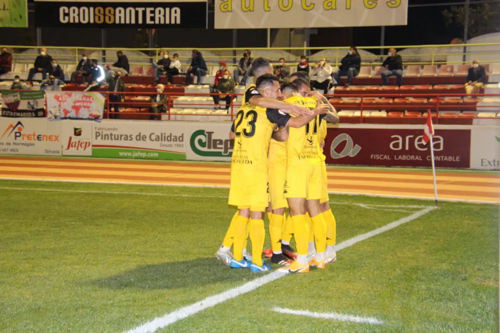 El Extremadura disputará hoy el partido aplazado ante el Don Benito