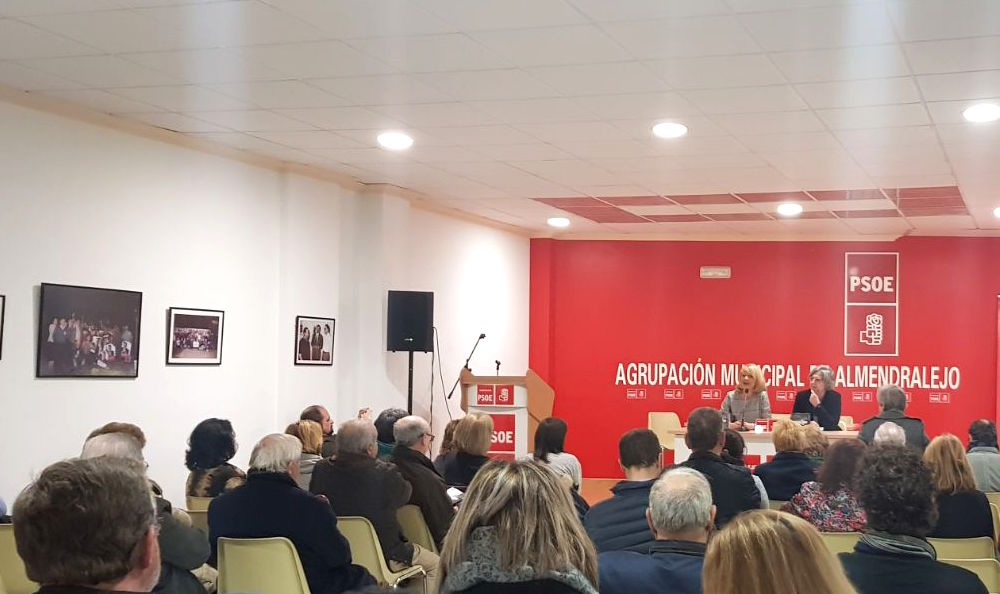 El PSOE de Almendralejo celebra un acto para informar sobre el trabajo realizado por el partido en Almendralejo y desde la Junta de Extremadura