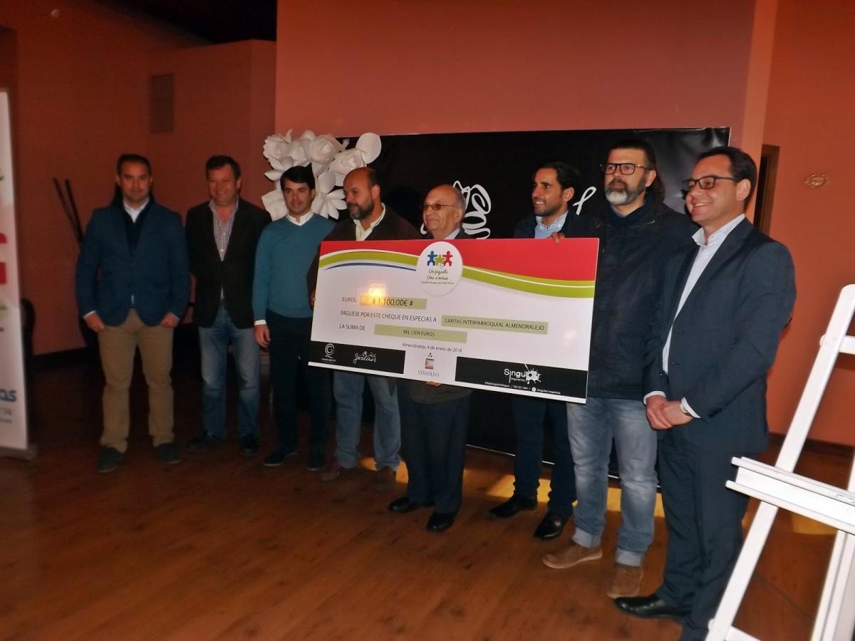 Un grupo de amigos consigue 1.100 euros en aceite para Cáritas con un partido solidario