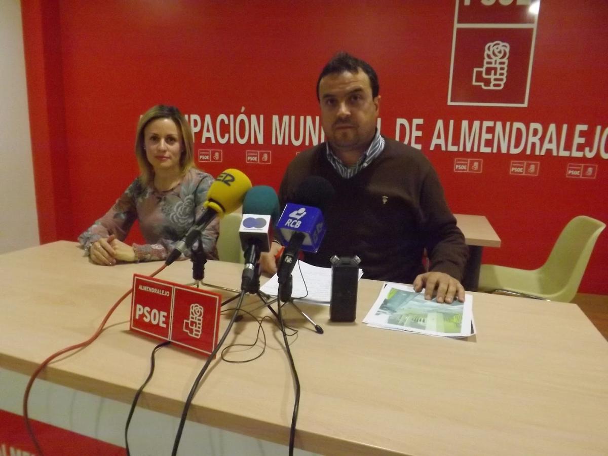 El PSOE reivindica que se realice una campaña de asfaltado en la ciudad