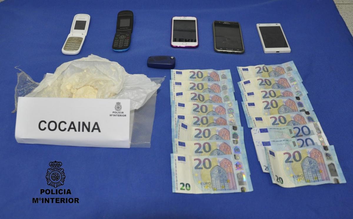 La Policía Nacional detiene a dos personas por tráfico de drogas